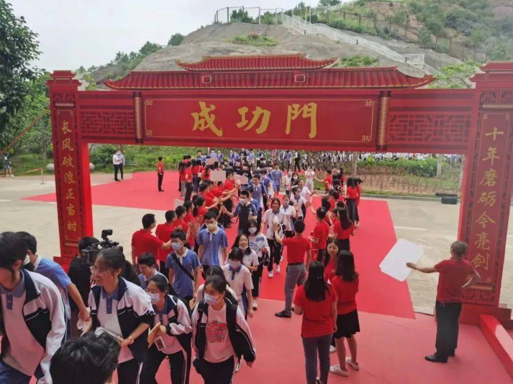 新澳門最快現場開獎，探索現代博彩業(yè)的魅力與速度，現代博彩業(yè)魅力與速度展現，新澳門最快現場開獎探索