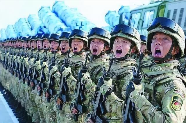 集團軍與軍長，軍事組織中的層級關系解析，集團軍與軍長，軍事組織層級關系深度解析
