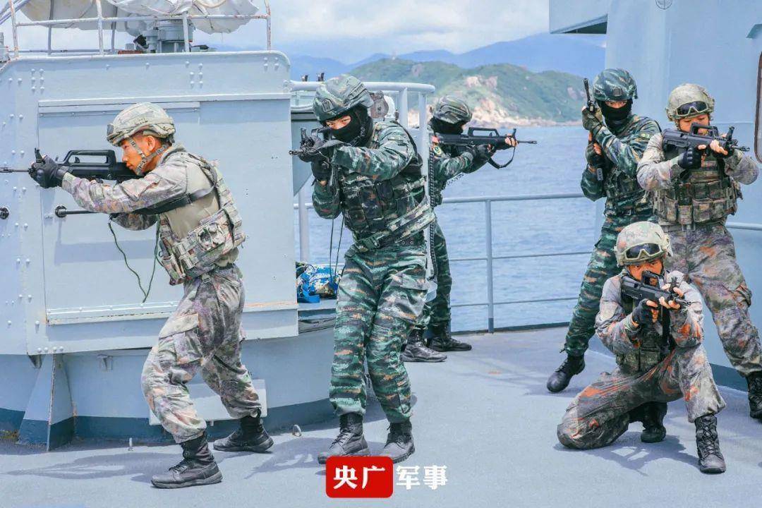 蛟龍突擊隊，百萬雄師，戰力無界，蛟龍突擊隊，百萬雄師戰力無界，跨界征戰展雄風